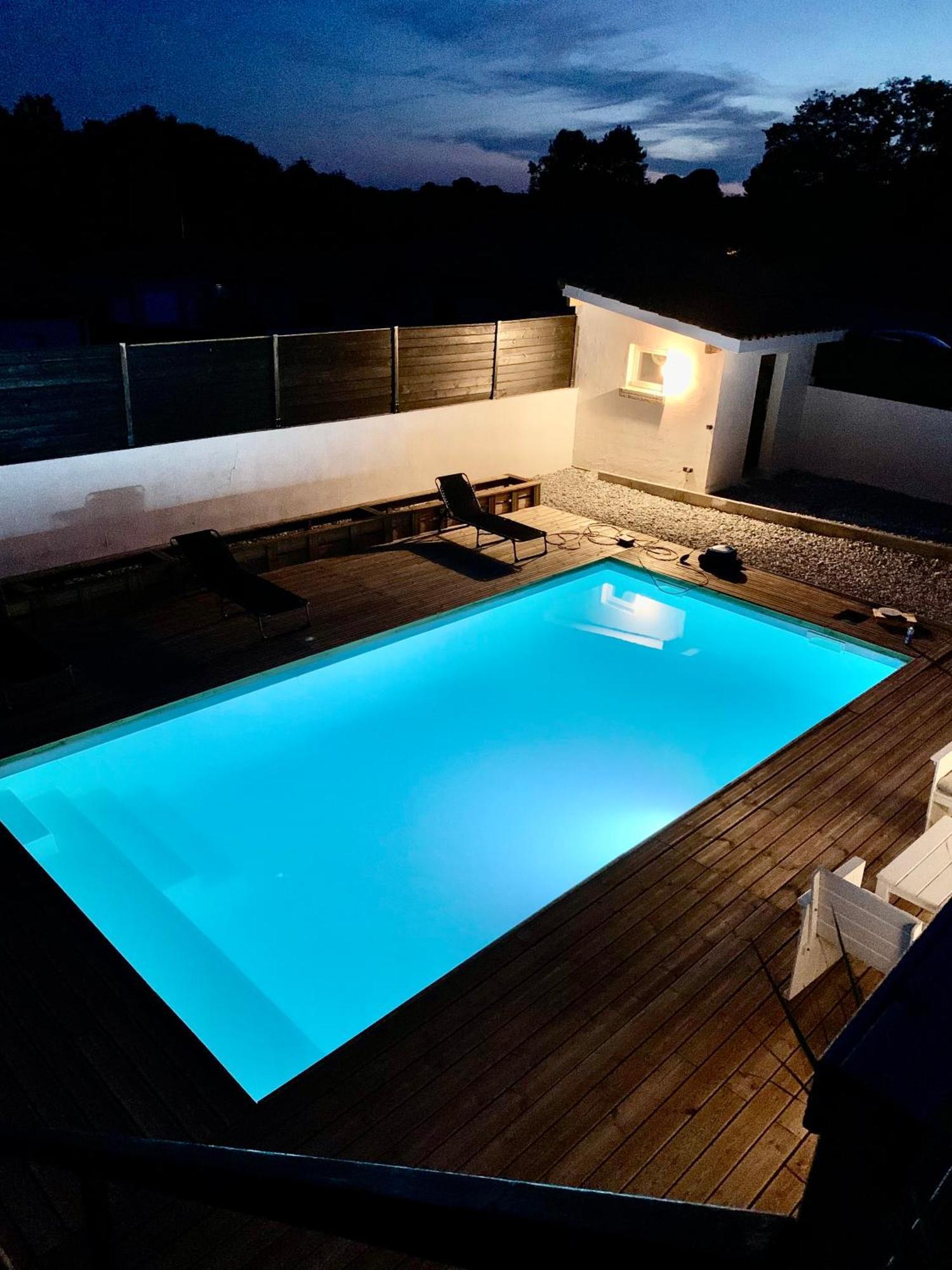Maison Au Calme Avec Piscine Riviere-Saas-et-Gourby Exteriér fotografie